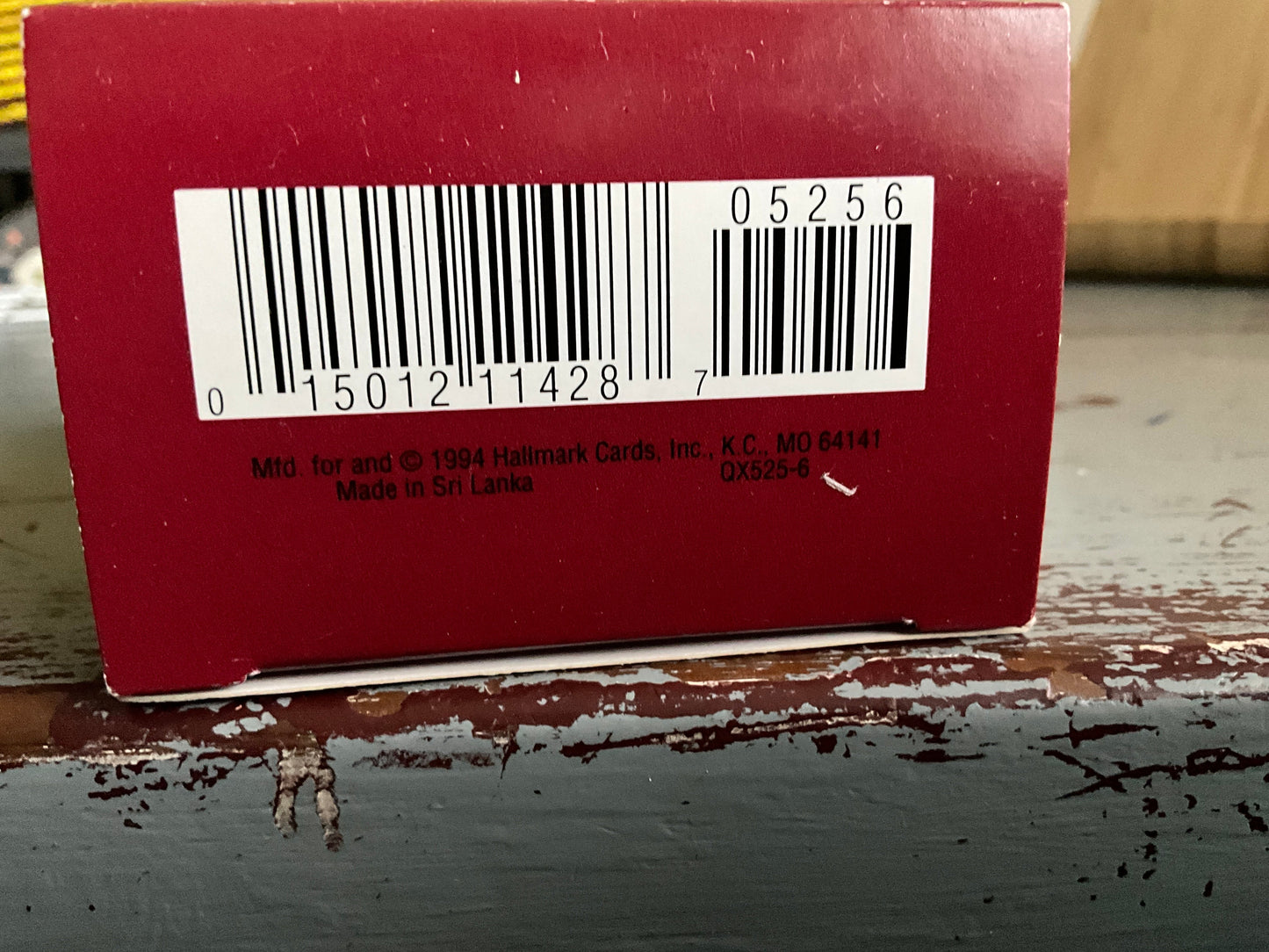 Hallmark Merry Olde Santa #5 1994 Santa with lantern & snowshoes Keepsake Ornament QX525-6