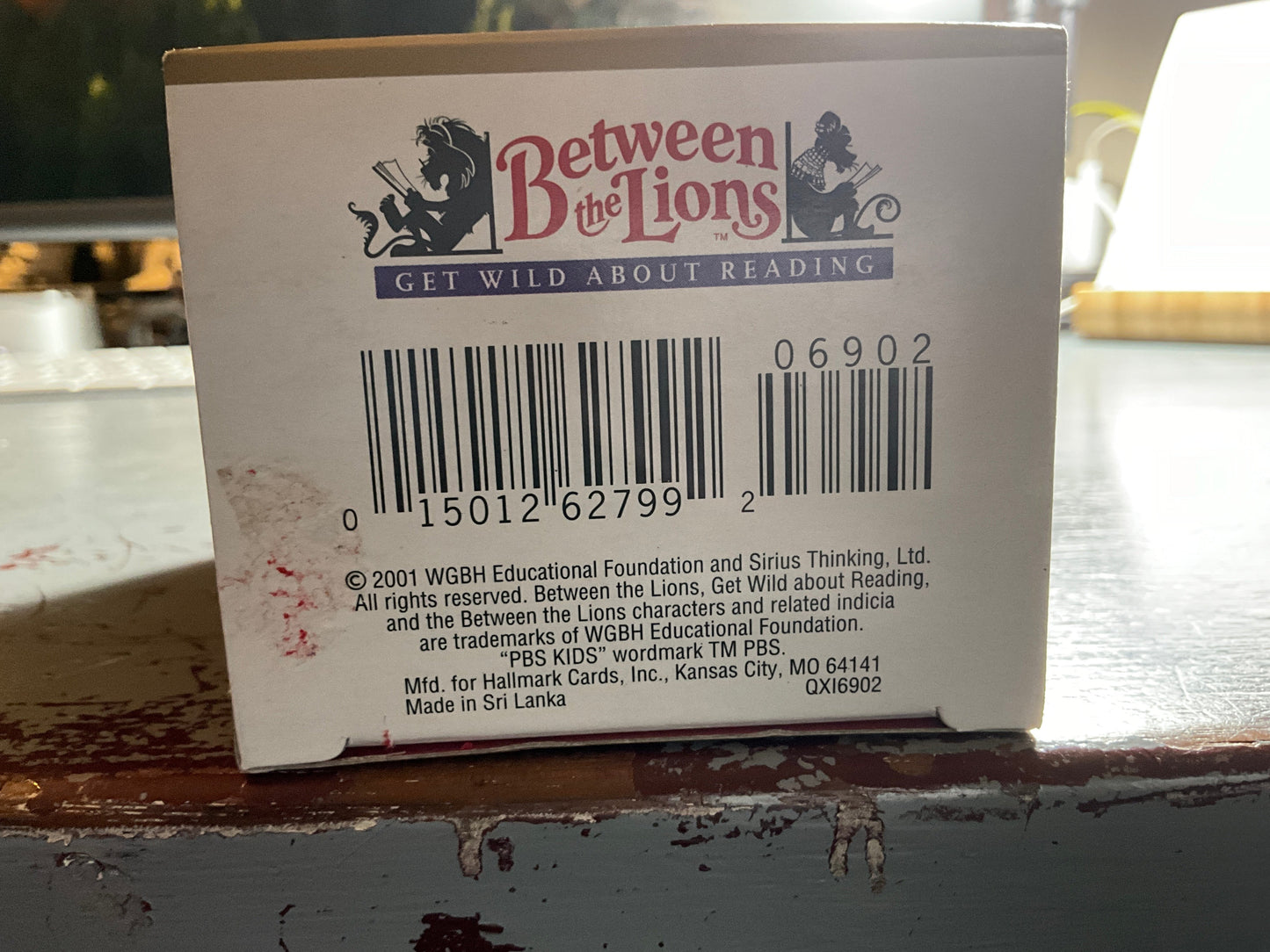 Hallmark Lionel Plays with Words 2001 Between the Lions Keepsake Ornament QXI6902