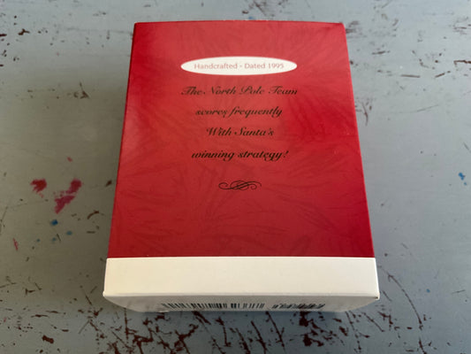 Hallmark The Winning Play 1995 Keepsake Ornament QX5889