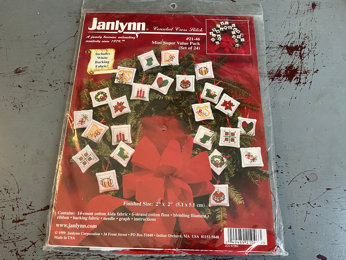 Janlynn Mini Suoer Value Pack321-46 set of 24 ornamental pillows counted cross stitch kit