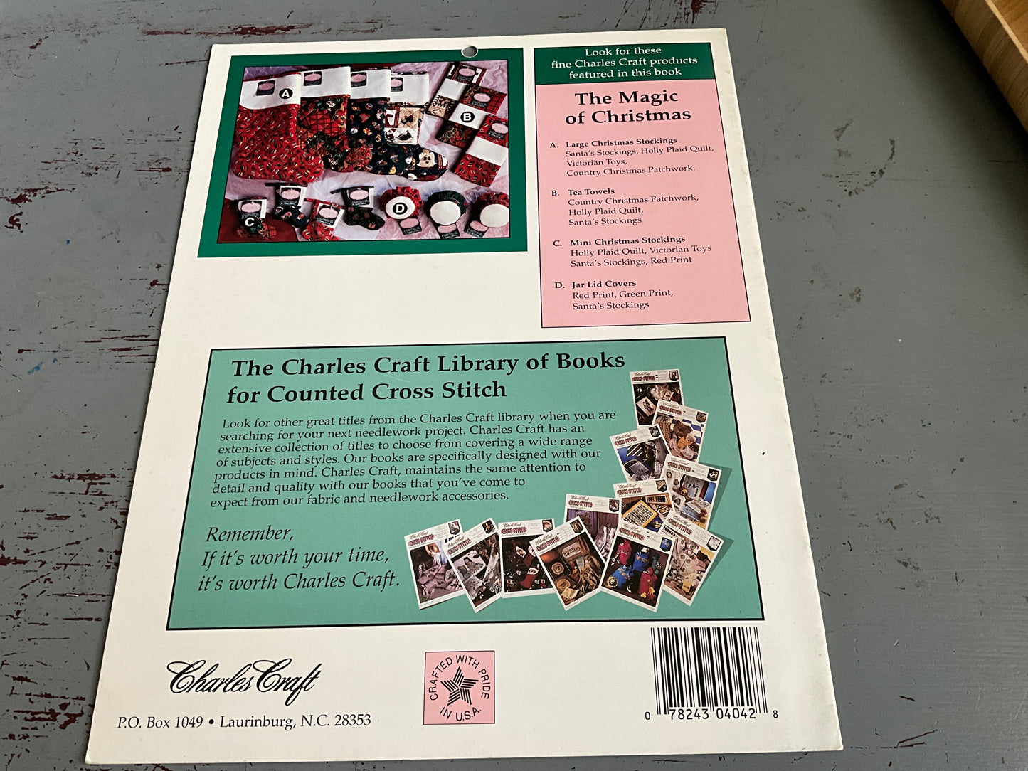 Charles Craft Designs for cross stitch The Magic of Christmas chart
