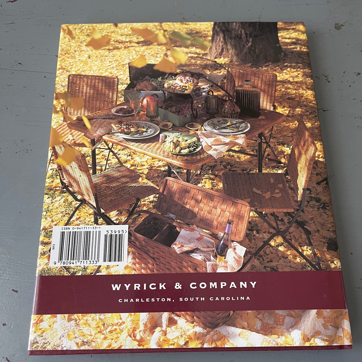 Entertaining, cooking, and decorating book bargain choice see pictures and variations*