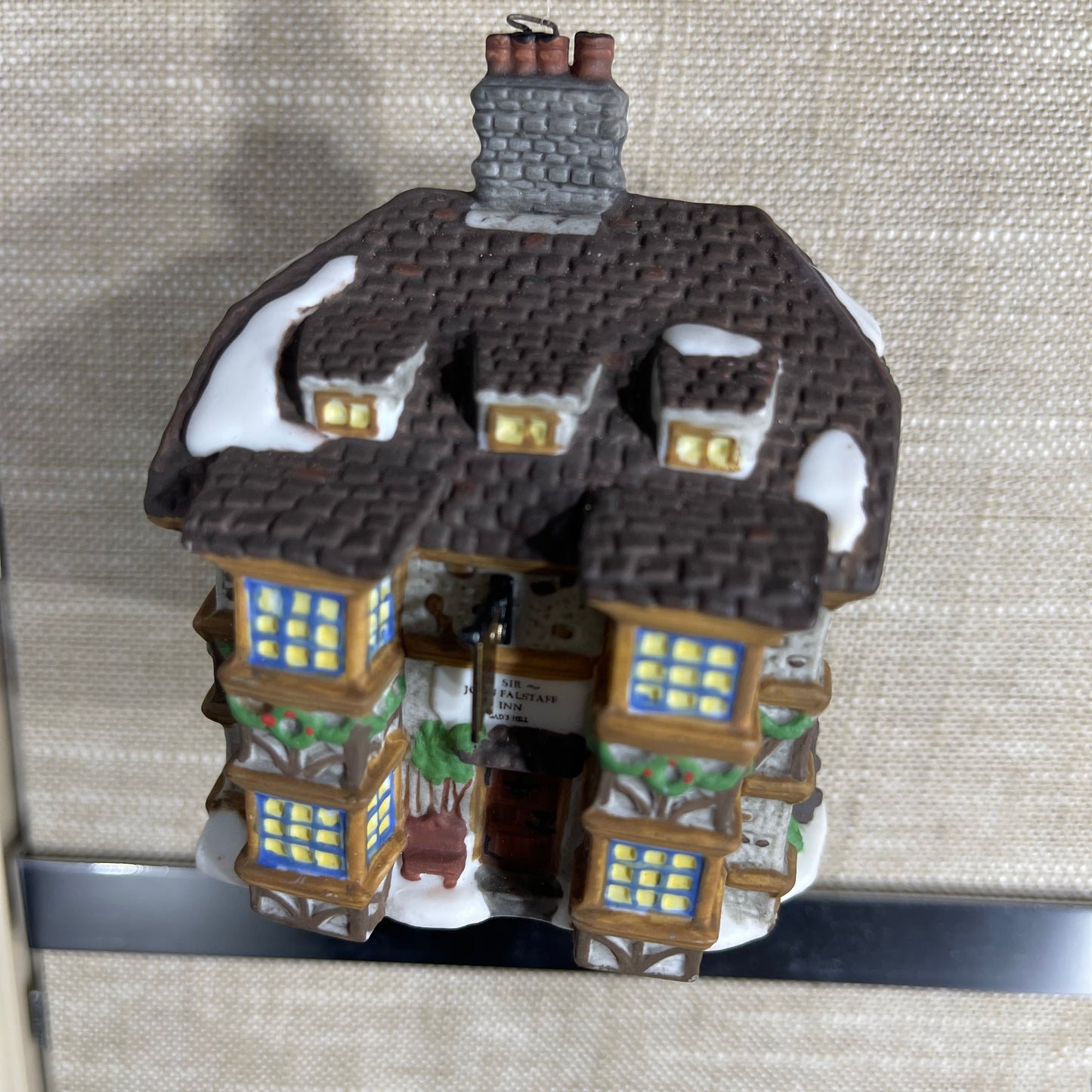 Department 56 John Falstaff Inn vintage 1996 Christmas ornament