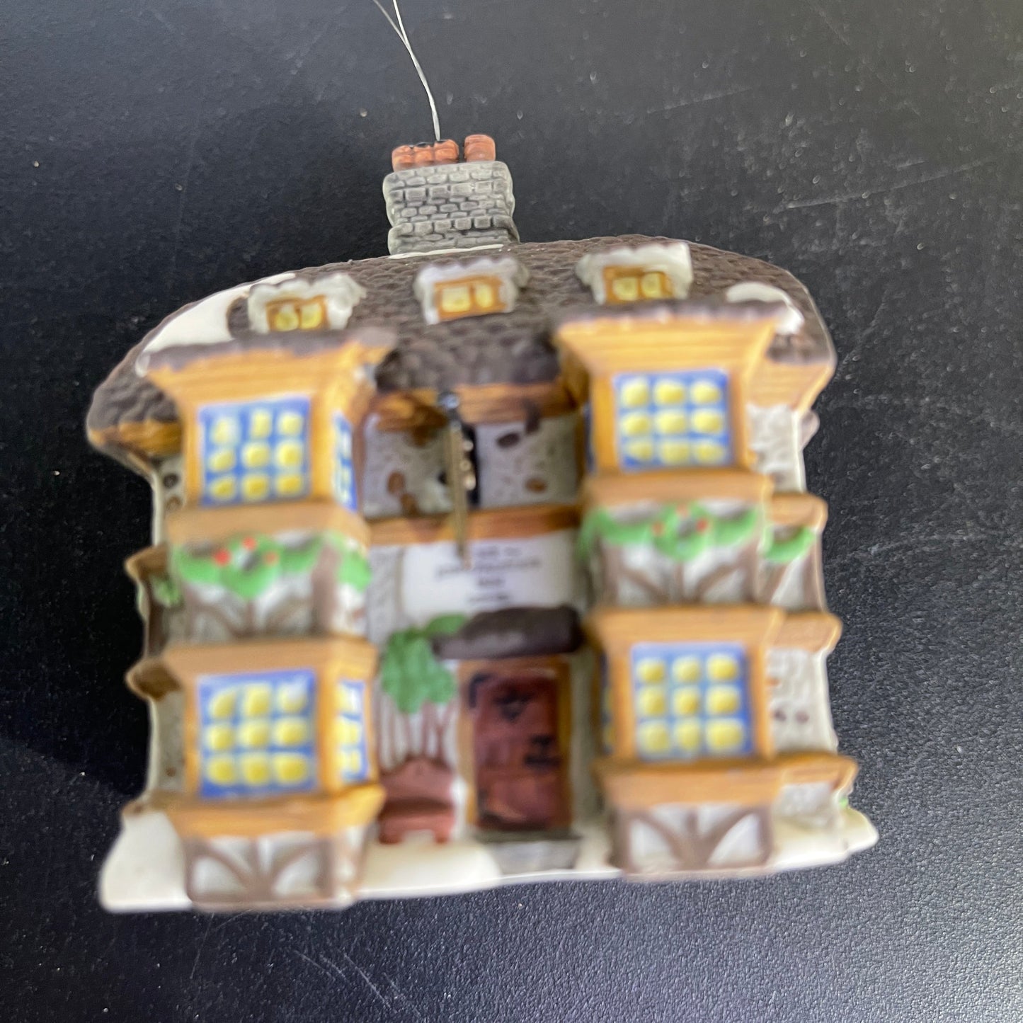 Department 56 John Falstaff Inn vintage 1996 Christmas ornament