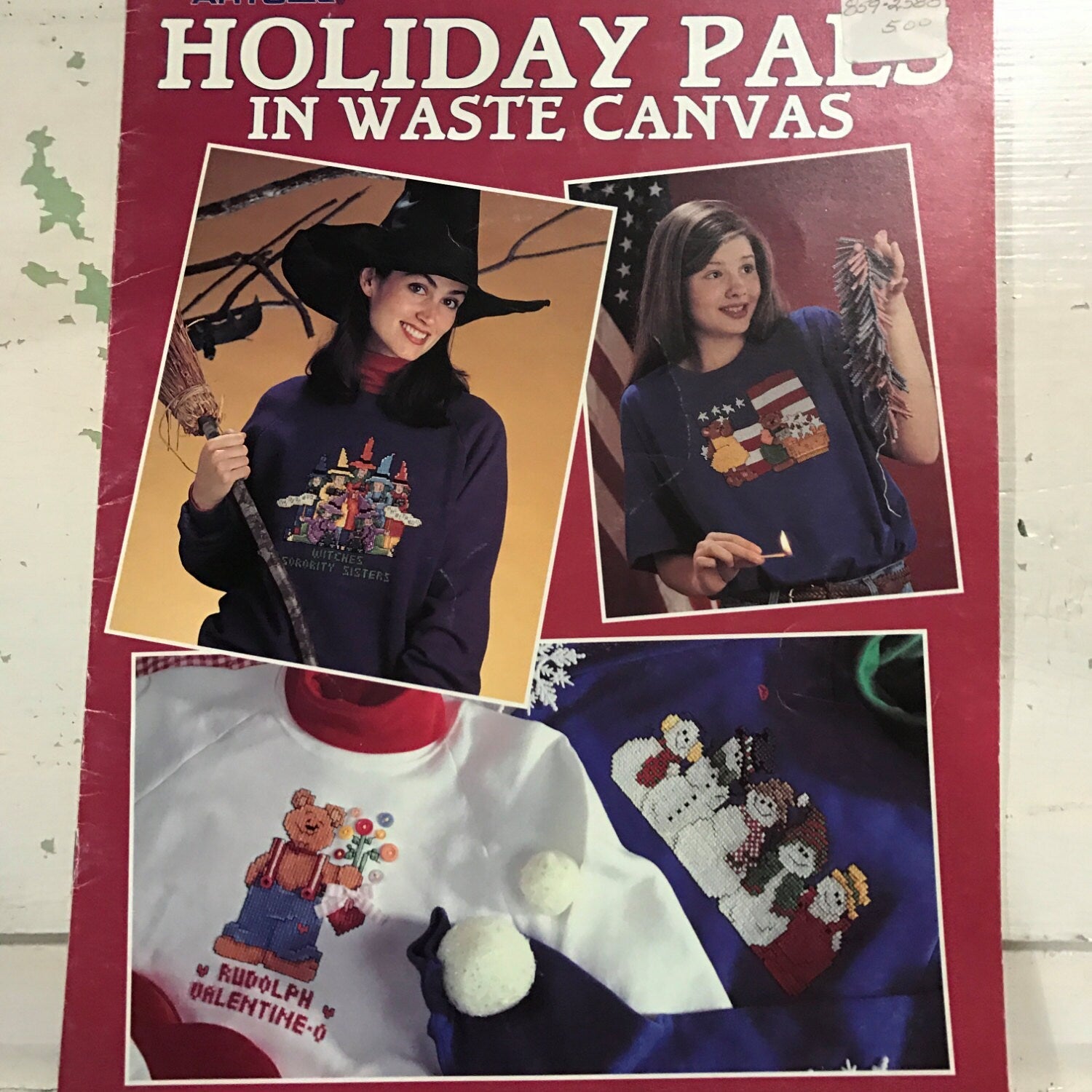 Leisure Arts Holiday Pals in Waste Canvas