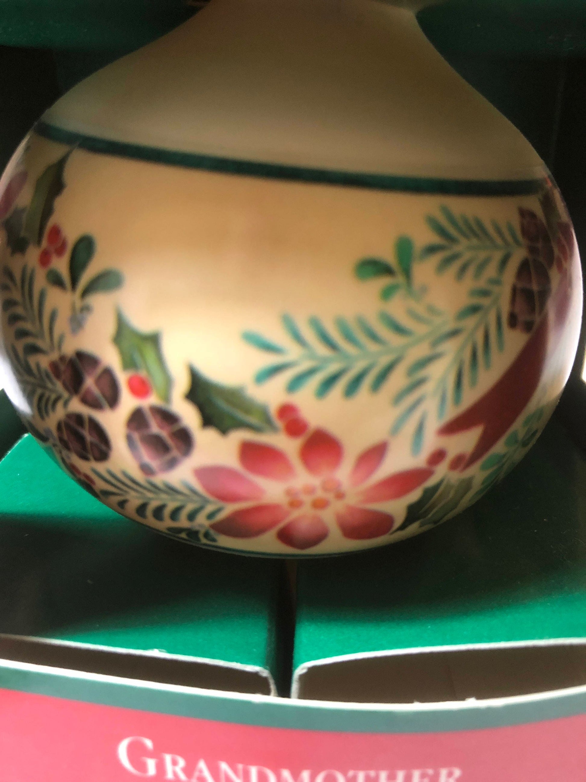 Hallmark, Grandmother, Vintage 1989, Keepsake Ornament QX2775