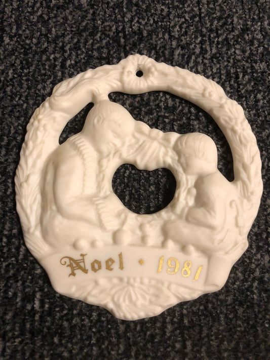 Joys of Christmas, 6th Annual Edition, Gorham, Fine China, Vintage 1981 Ornament