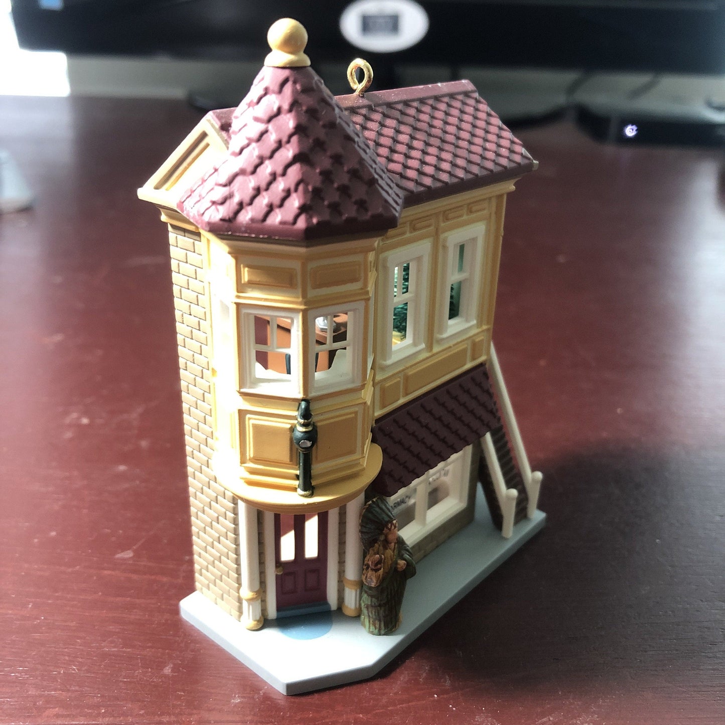 Hallmark, Nostalgic House #11, Neighborhood Drugstore, Dated 1994, Keepsake Ornament, QX5286*