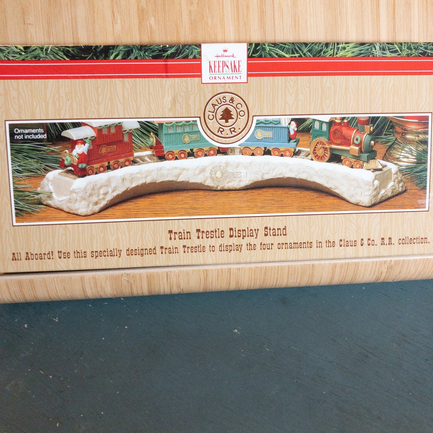 Hallmark, Claus and Co RR, Trestle, Vintage 1991, Display Stand, XPR9734*