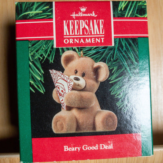 Hallmark, Beary Good Deal, Vintage 1990, Keepsake Ornament, QX473-3