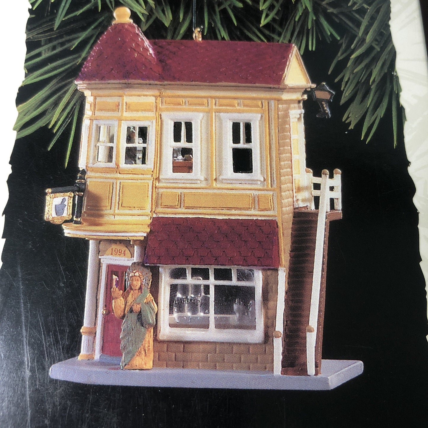 Hallmark, Nostalgic House #11, Neighborhood Drugstore, Dated 1994, Keepsake Ornament, QX5286*