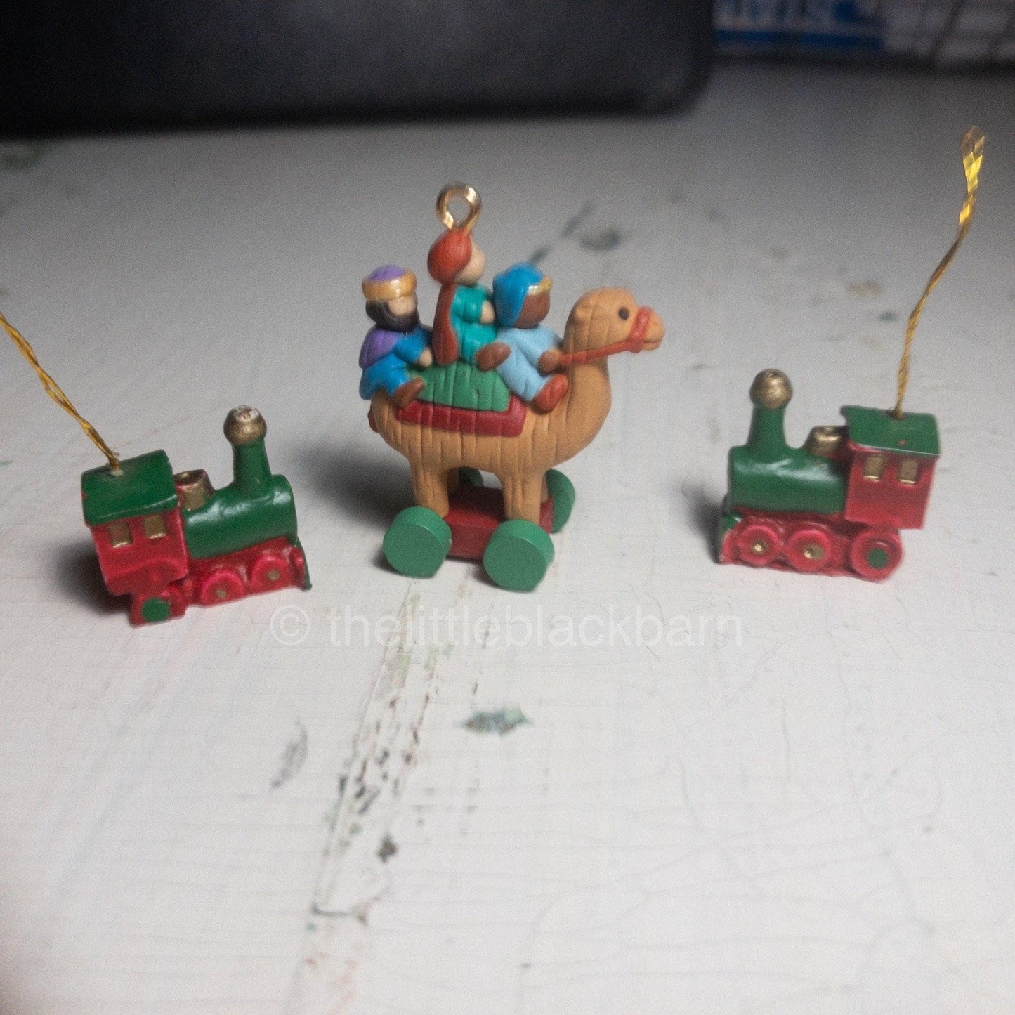 Hallmark, Two Choo Choos and a Camel, Set of 3 Mini Pull Toy Keepsake Ornaments