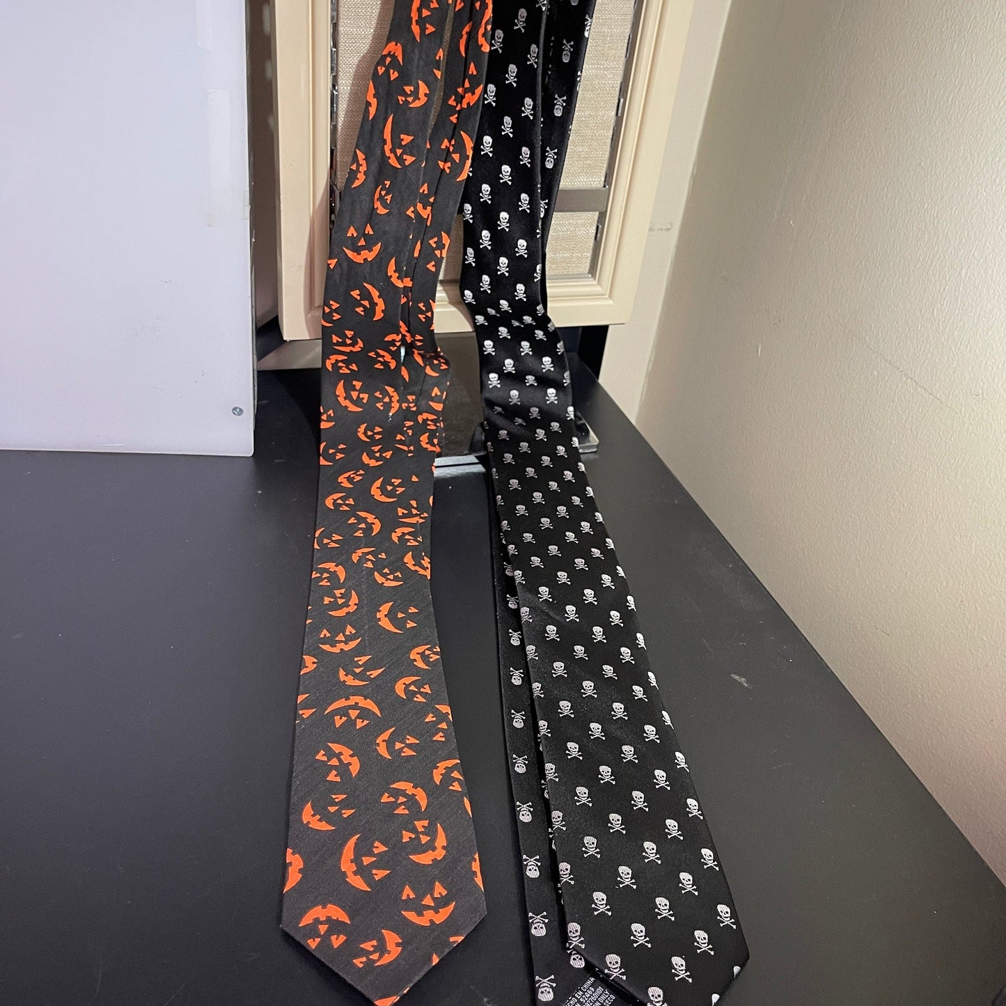 Haunting Halloween Neck Tie choice of vintage neckwear fashions see pictures and variations*