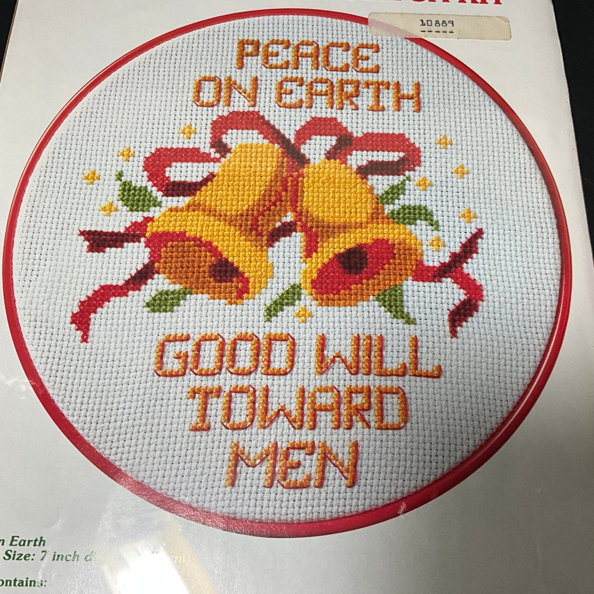 WonderArt set of 2 Christmas cross stitch kits with 7 inch hoop frames*
