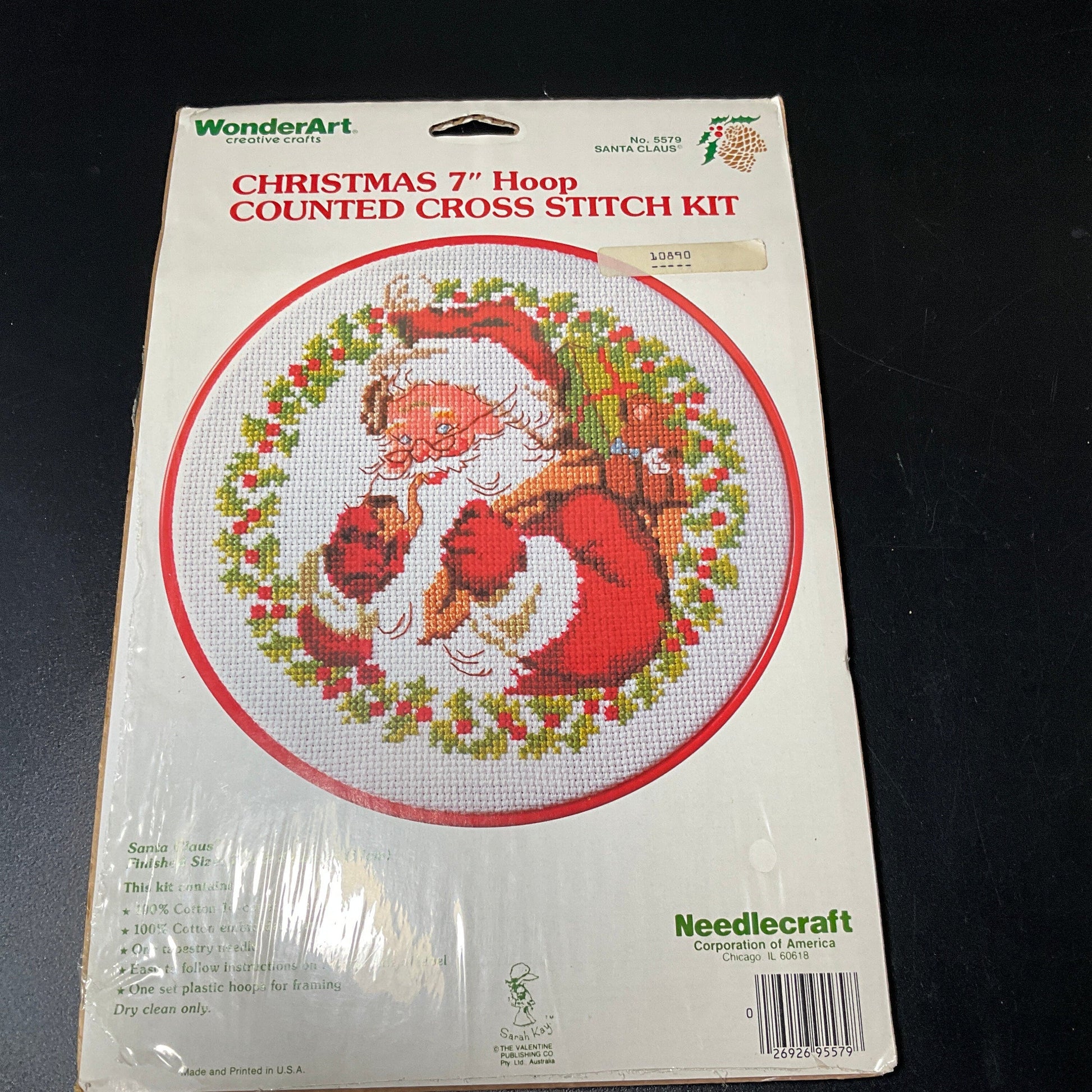 WonderArt set of 2 Christmas cross stitch kits with 7 inch hoop frames*