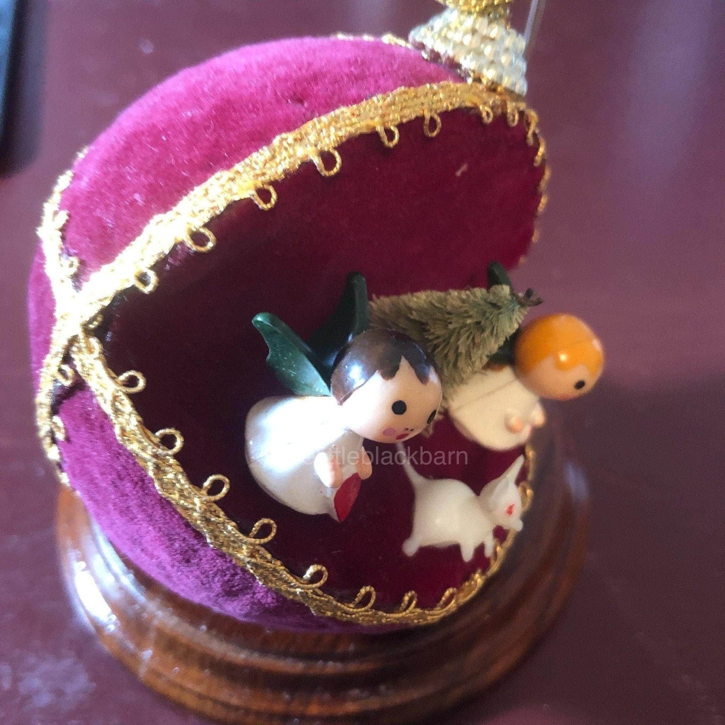 Velveteen Ball Ornament, with 2 Angels a Mouse and a Christmas Tree, Christmas*