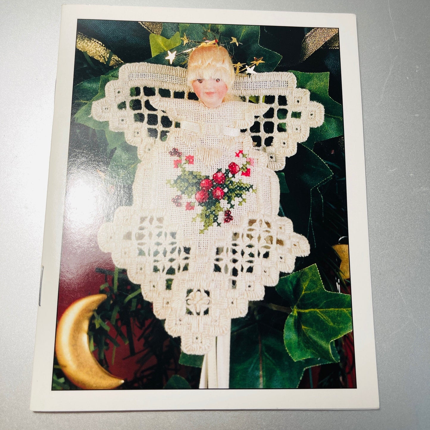 Cross 'N Patch, Angel, vintage 1999, counted cross stitch ornament chart