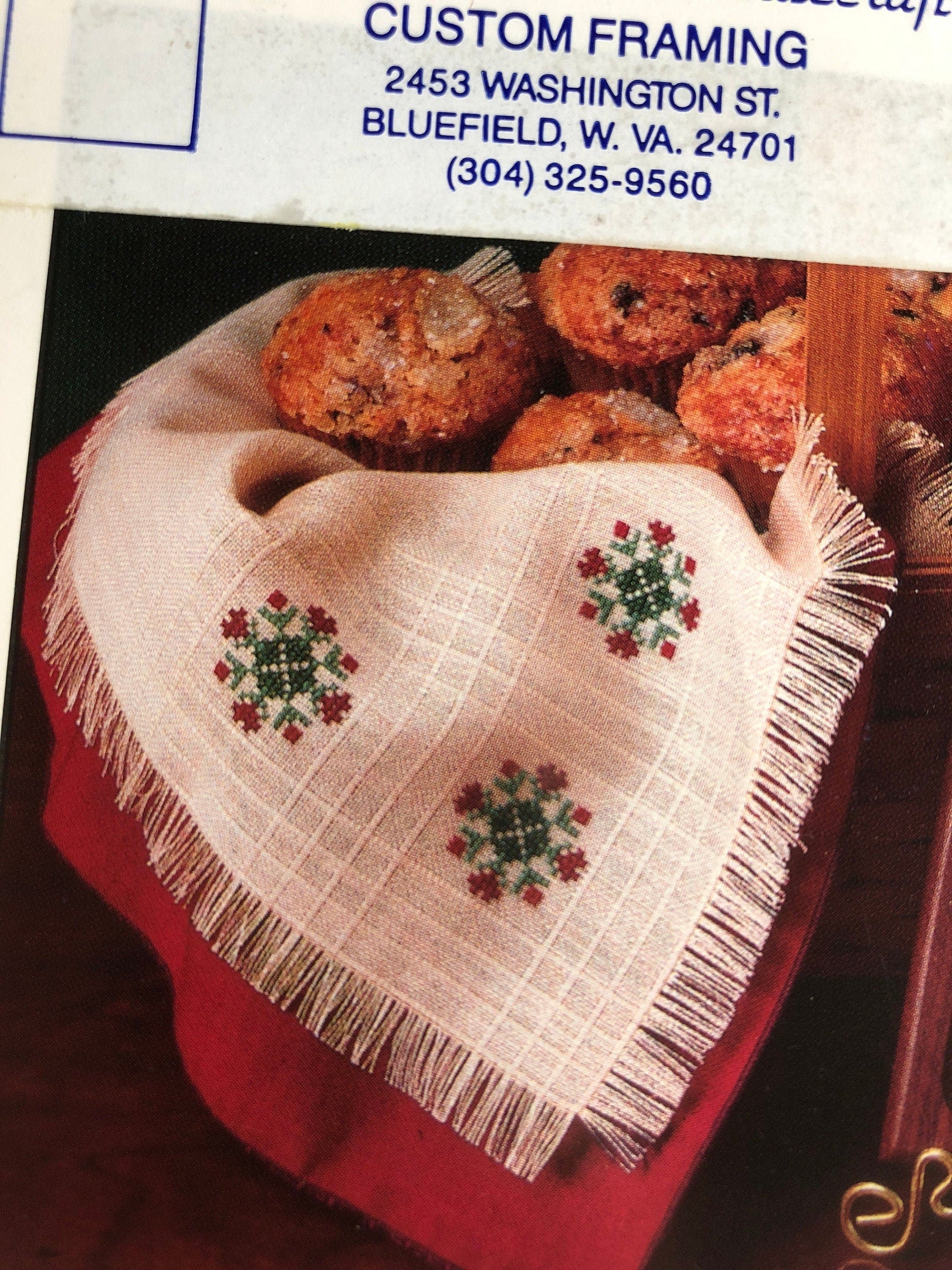 The Need'l Love Company, Hearts & Holly, Designed by, Renee Nanneman, Vintage 1988, Counted Cross Stitch, Pattern Book