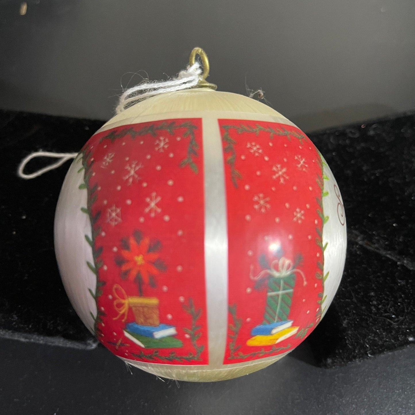 Hallmark For A Special Teacher Christmas 1981 vintage Satin Ball ornament QX8002