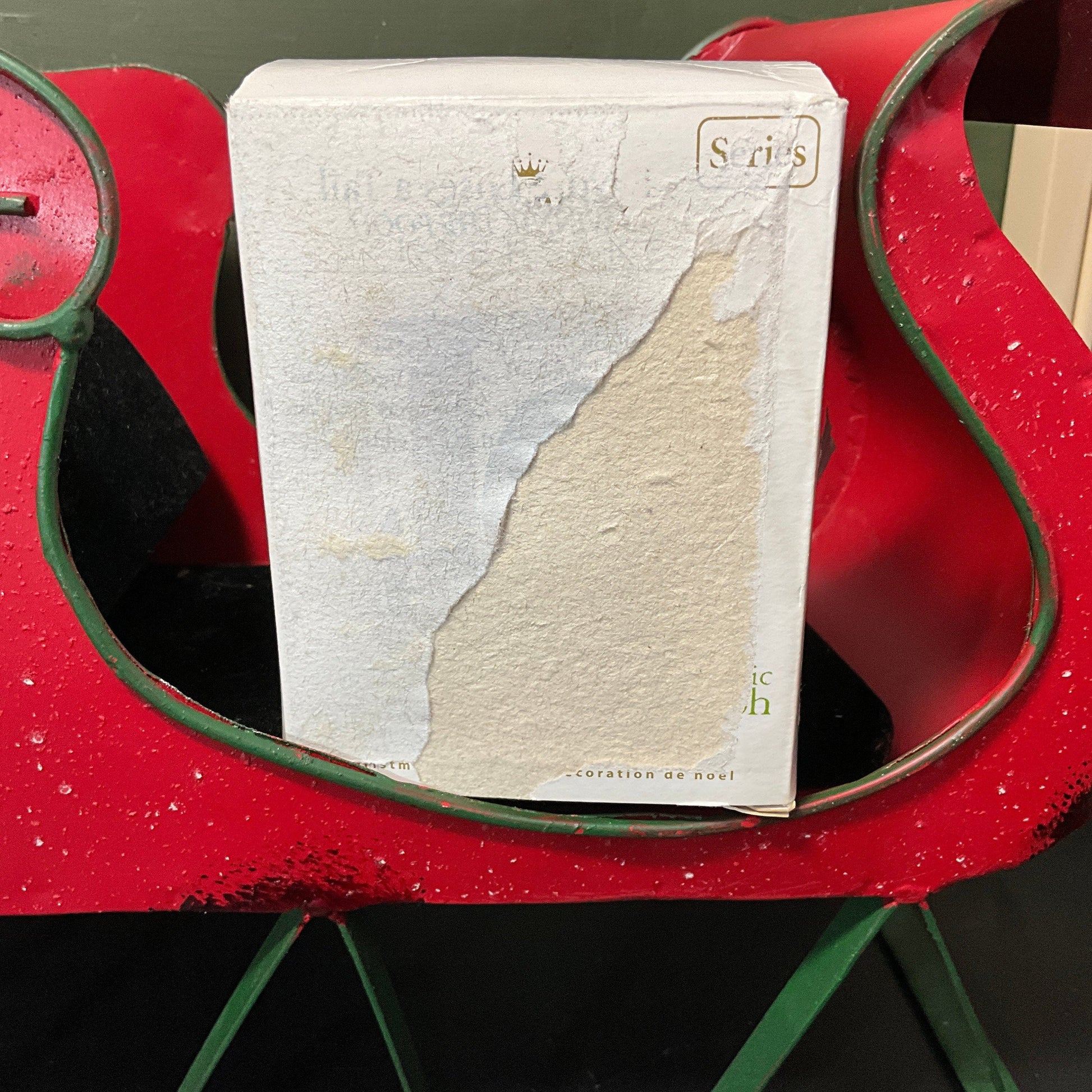 Hallmark choice Winnie the Pooh Keepsake ornaments see pictures and variations*