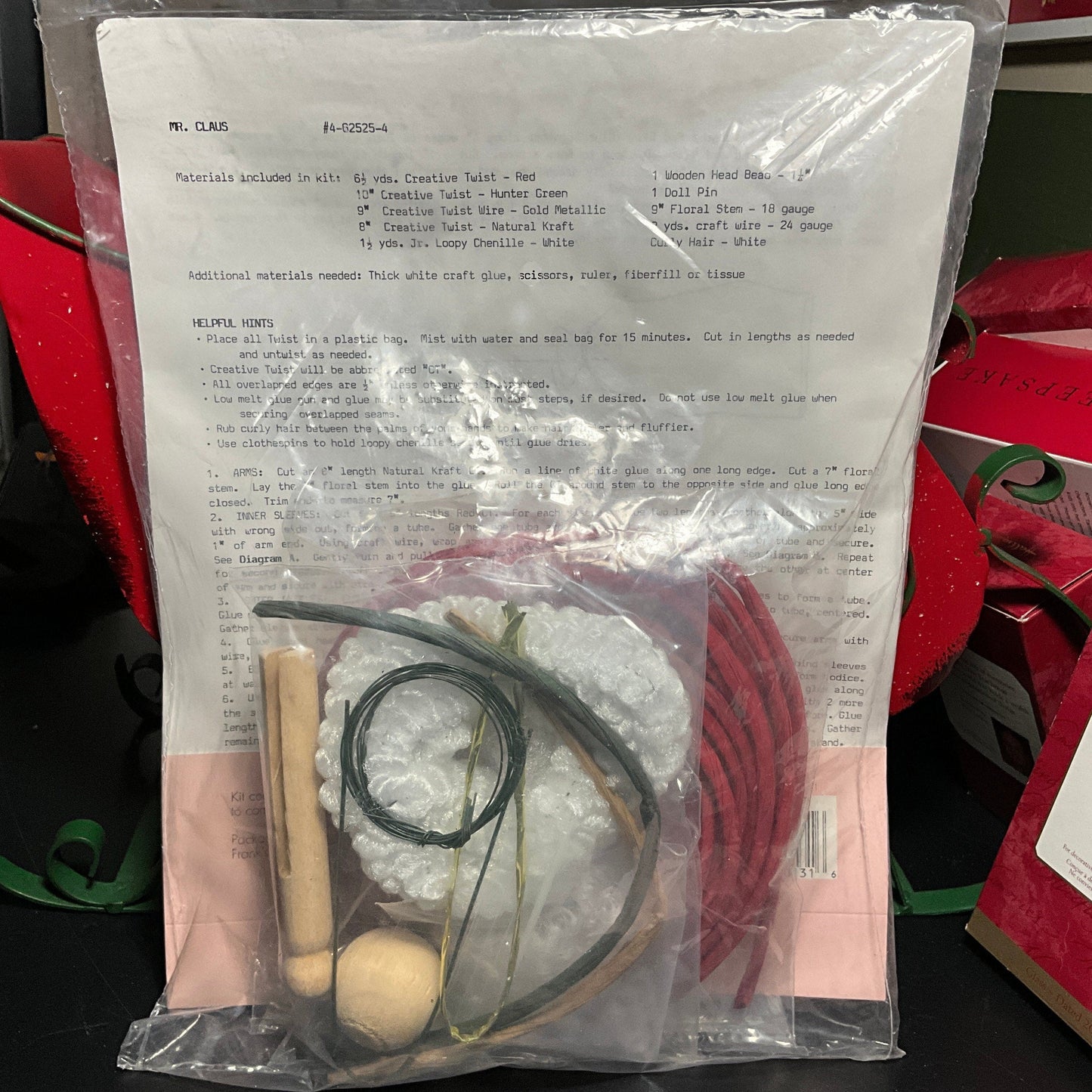 Frank's Mr. Santa 9-62525-4 creative twist craft kit