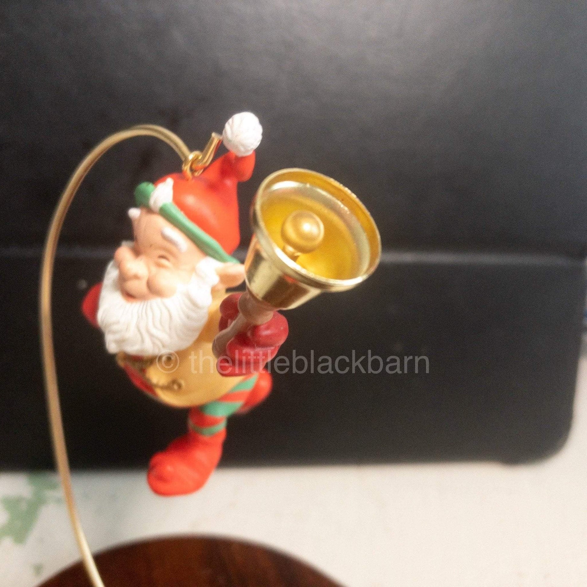 Hallmark, Bell Bearing Elf, Club, Vintage 2000 Keepsake Ornament, QXC4514*