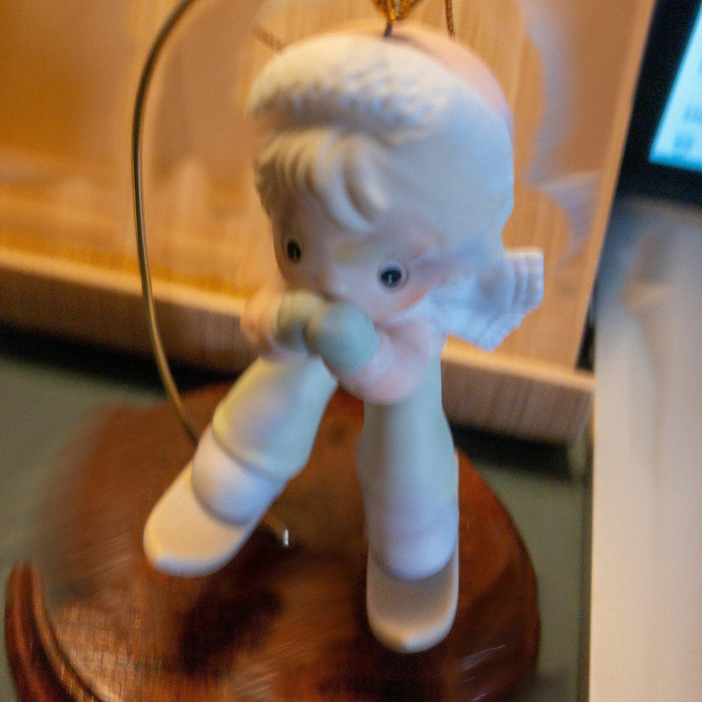 Enesco, Precious Moments, It's So Uplifting To Have A Friend Like You, Porcelain Ornament