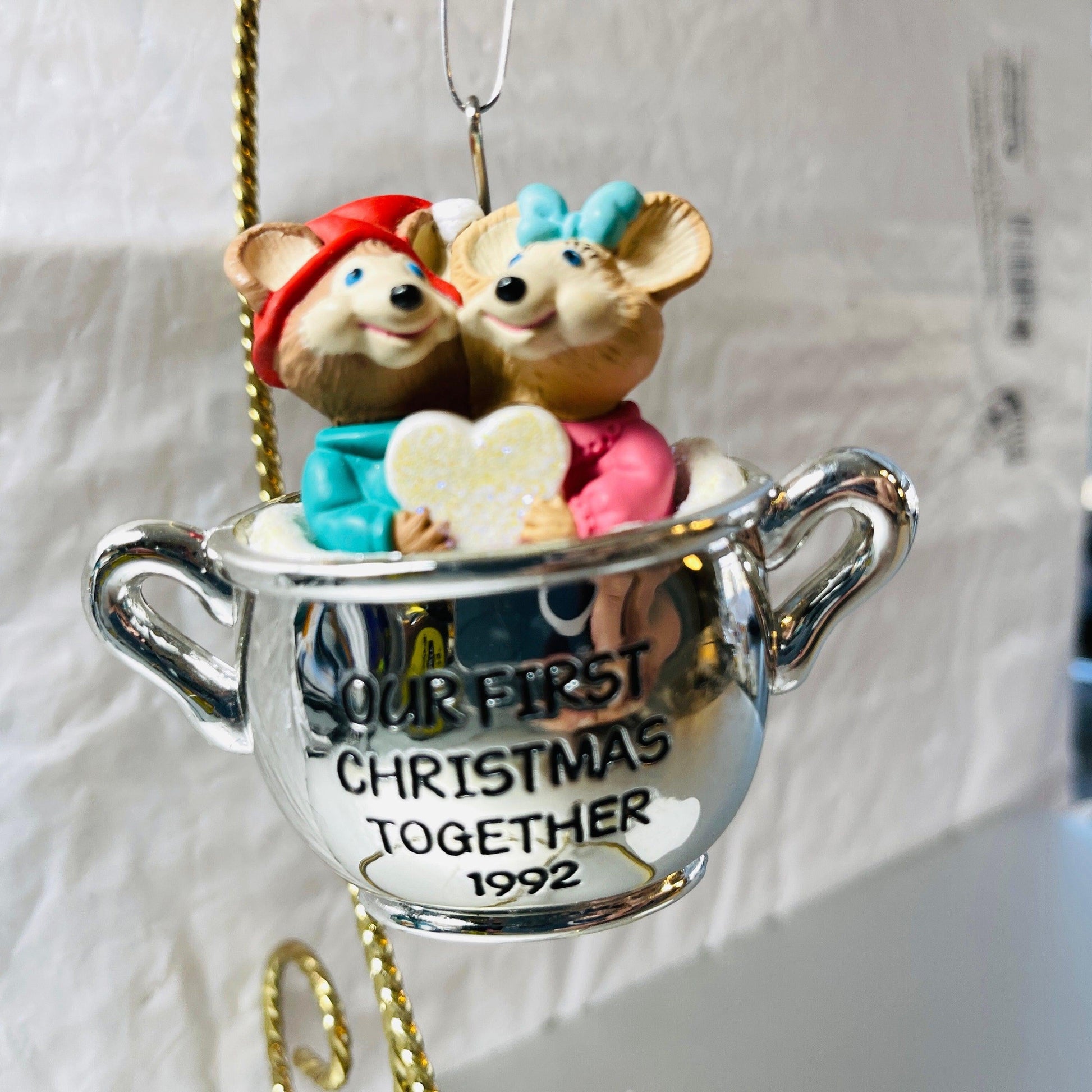 Hallmark, Our First Christmas Together, Dated 1992, Keepsake Ornament, QX5061