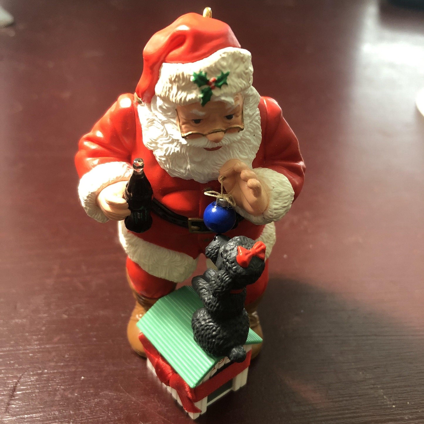 Hallmark, Playful Pals, Coca-Cola Santa, Dated 1993, Keepsake Ornament, QX5742
