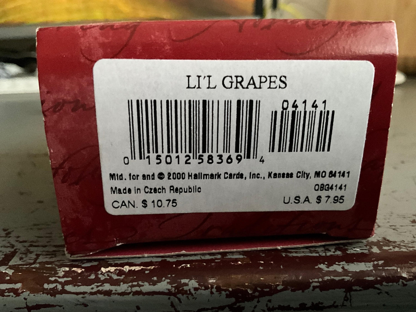 Hallmark Li'l Grapes 2000 Keepsake Ornament QBG4141