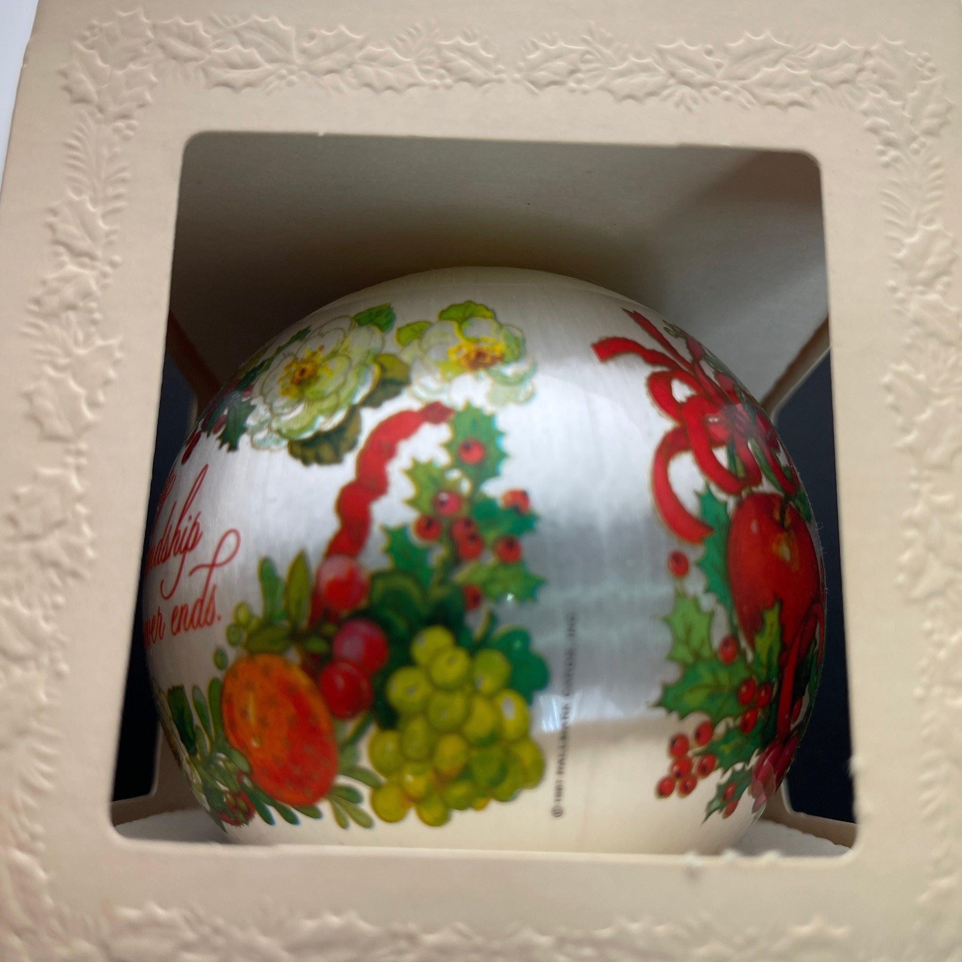 Hallmark Friendship Dated 1981 Christmas Satin Ball Ornament QX7042