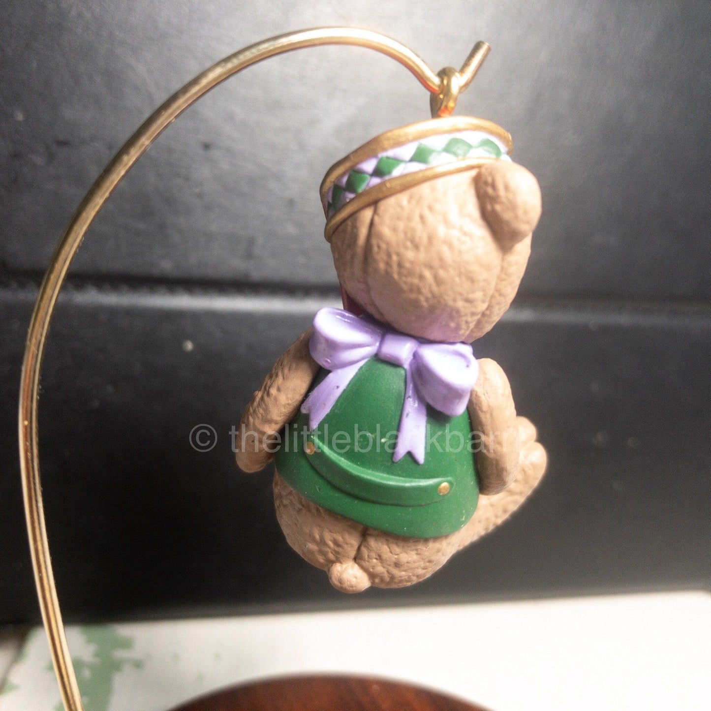 Hallmark, Waiting for a Hug, Club Teddy, Dated 1999, Keepsake Ornament, QXC4537