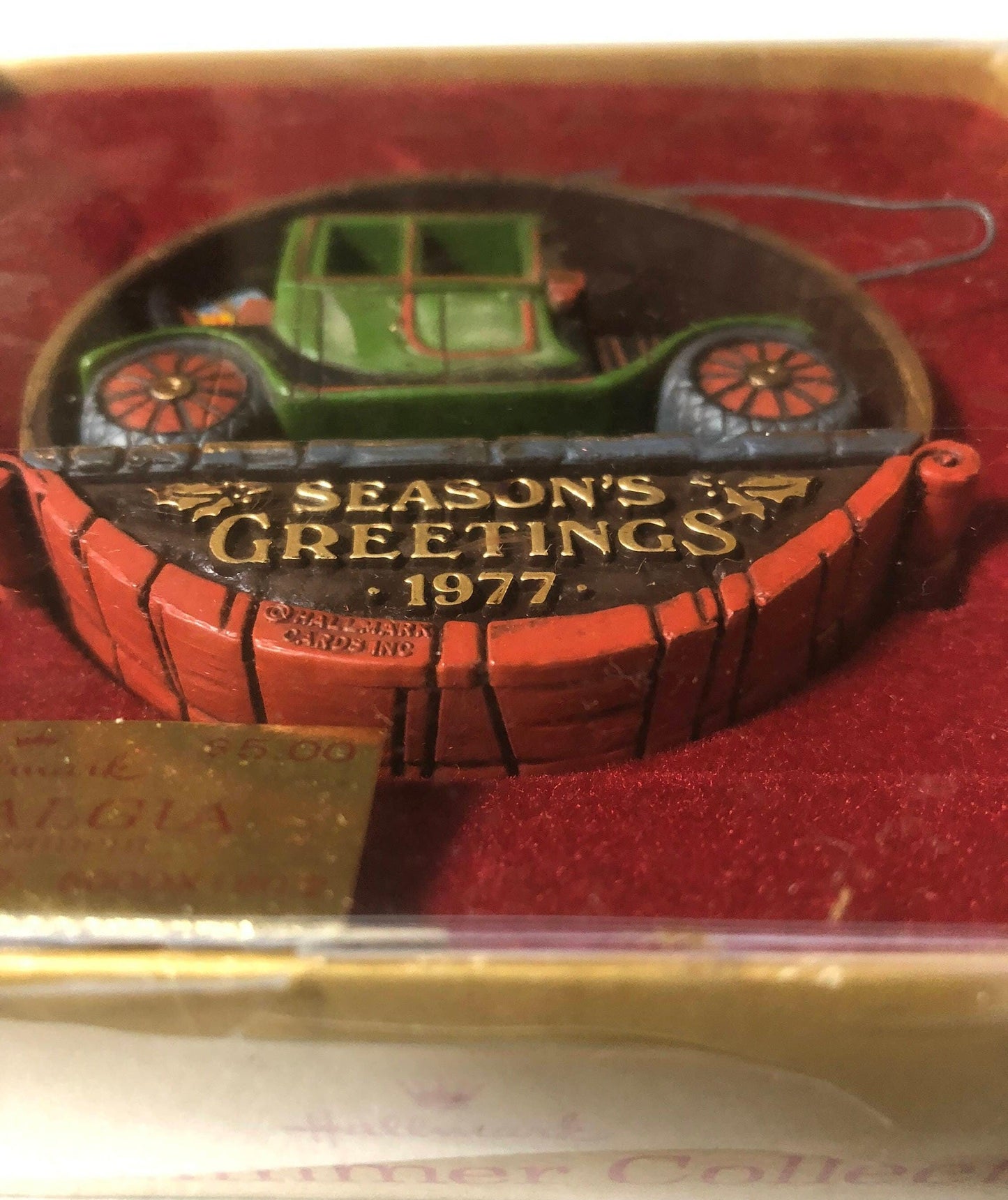 Hallmark, Antique Car, Nostalgia, Seasons Greetings, Vintage 1977, Tree Trimmer Collection Ornament, QX1802