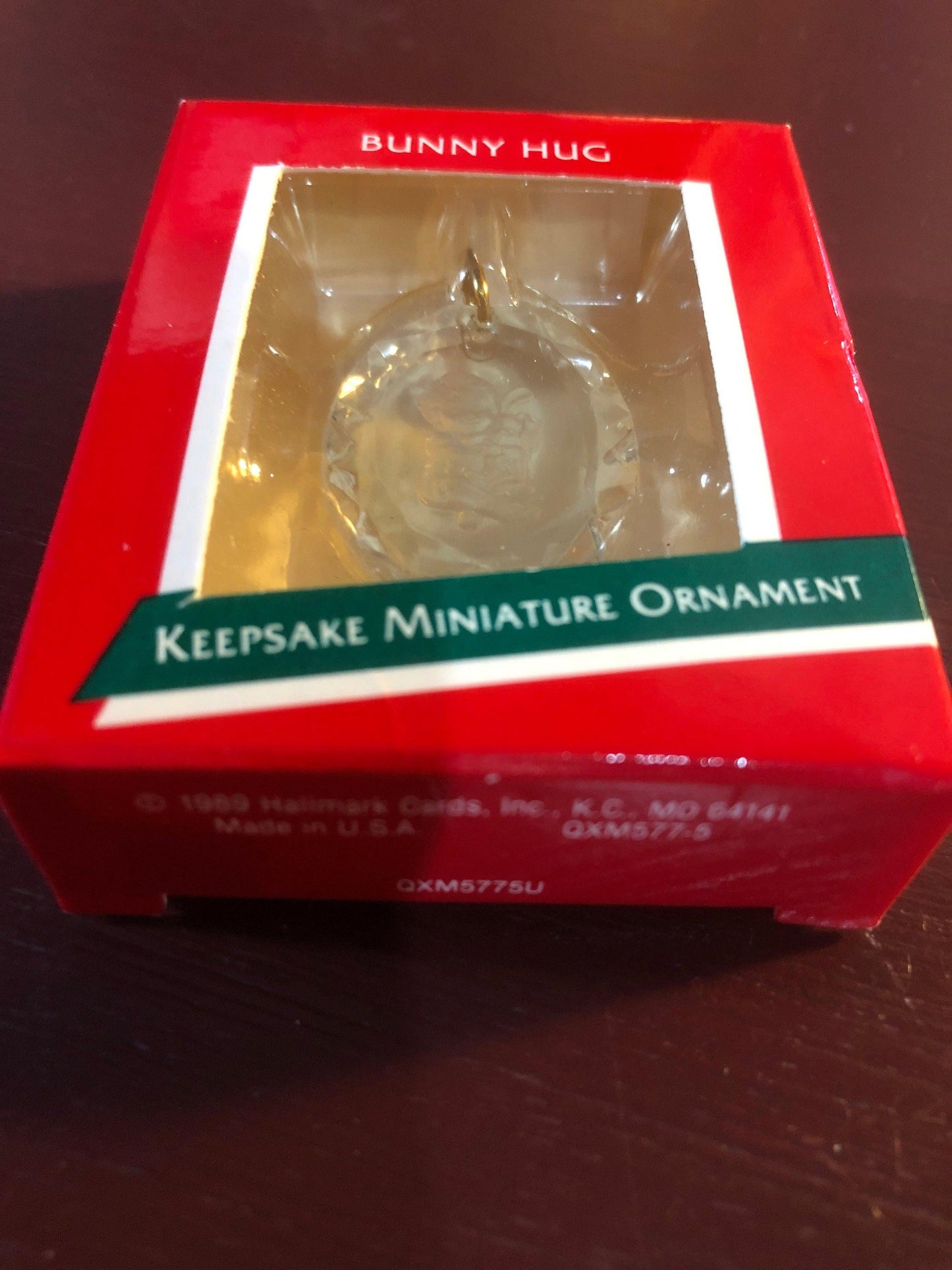 Hallmark, Bunny Hug, Miniature, Vintage 1989, Keepsake Ornament, QXM5775*