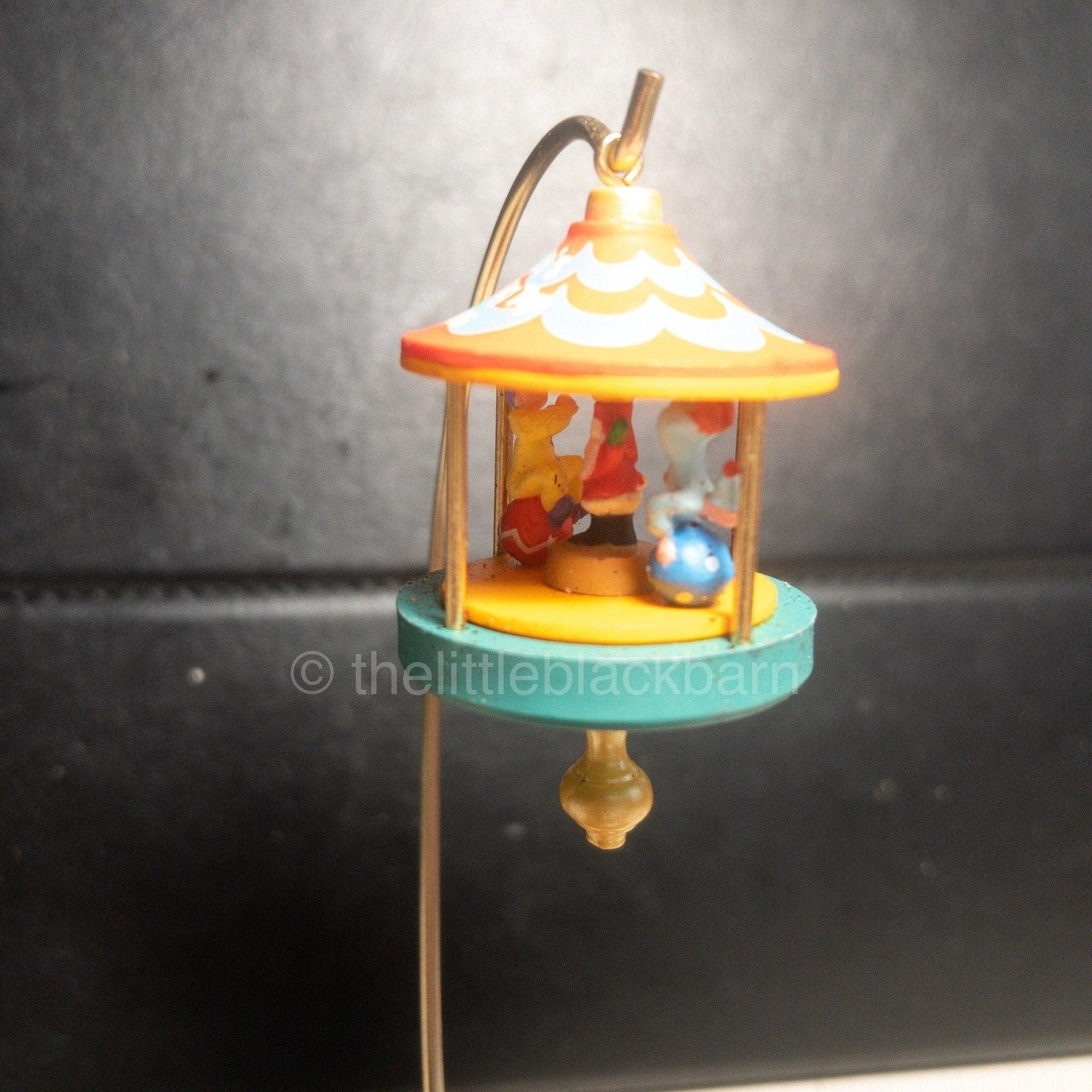 Hallmark Keepsake, Miniature Ornament, Santa's, Little Big Top Dated 1996, QXM4081