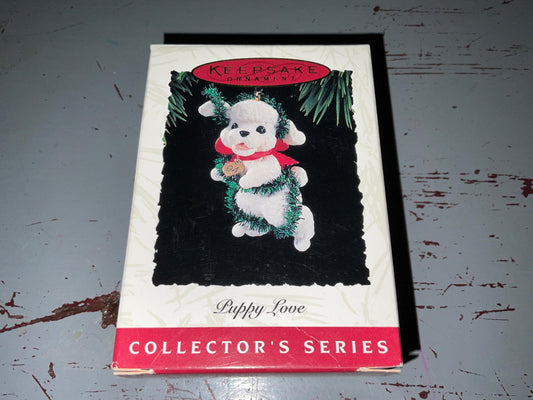 Hallmark Puppy Love #4 1994 Collector's Series Keepsake Ornament QX525-3