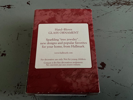 Hallmark Li'l Grapes 2000 Keepsake Ornament QBG4141