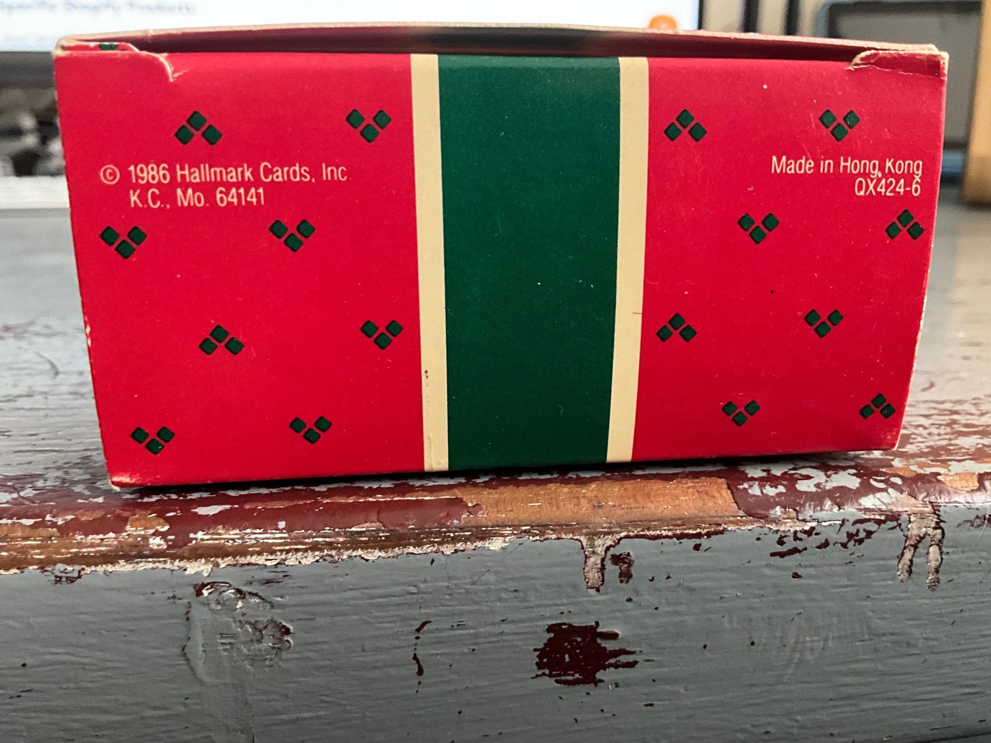 Hallmark Wynken, Blynken, and Nod 1986 Keepsake Ornament QX424-6