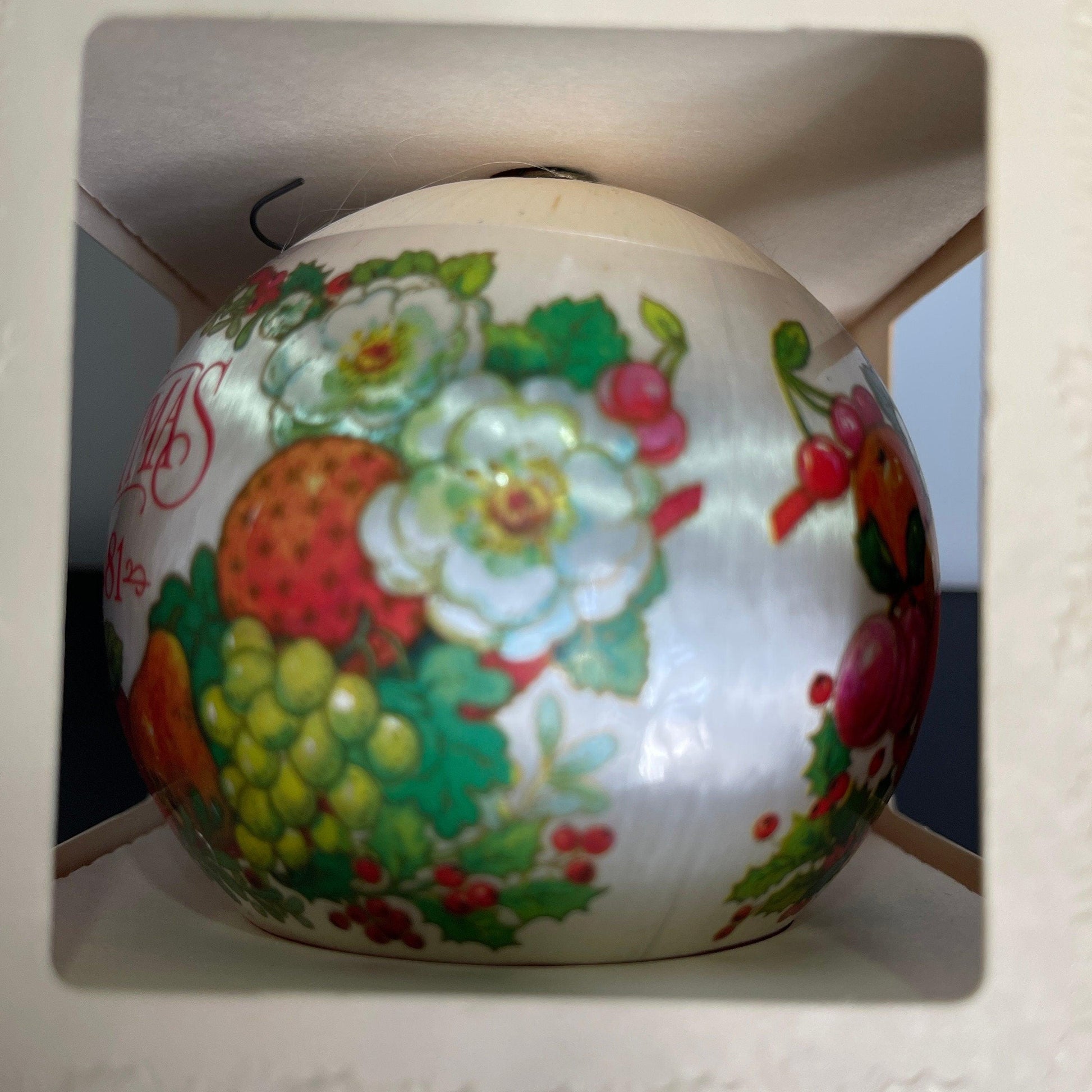 Hallmark Friendship Dated 1981 Christmas Satin Ball Ornament QX7042