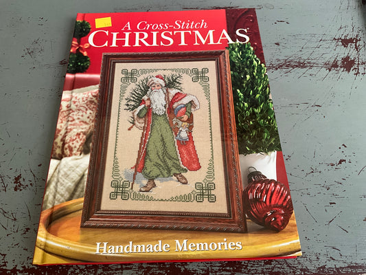 Craftways A Cross-Stitch Christmas Handmade Memories hardcover book in like new condition!
