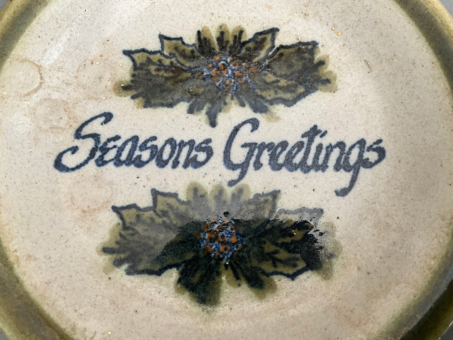 Louisville Stoneware Seasons Greetings collectible 4.75 inch plate