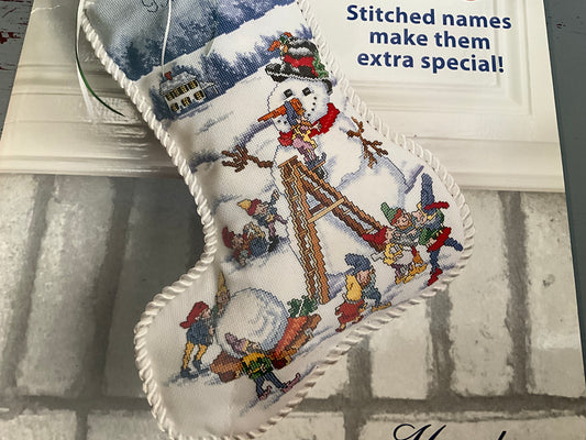 Leisure Arts Herrschner’s Christmas Stockings cross stitch chart 5 stocking designs