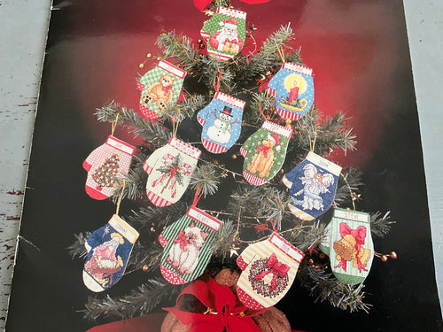 Cross My Heart Christmas Mini Mittens cross stitch chart