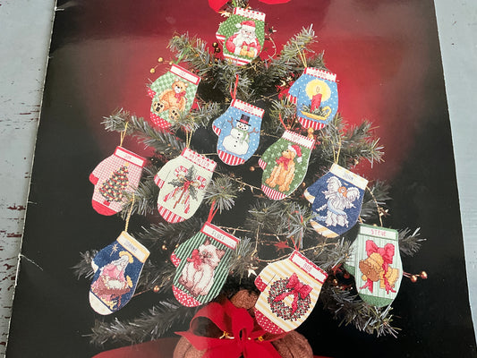 Cross My Heart Christmas Mini Mittens cross stitch chart