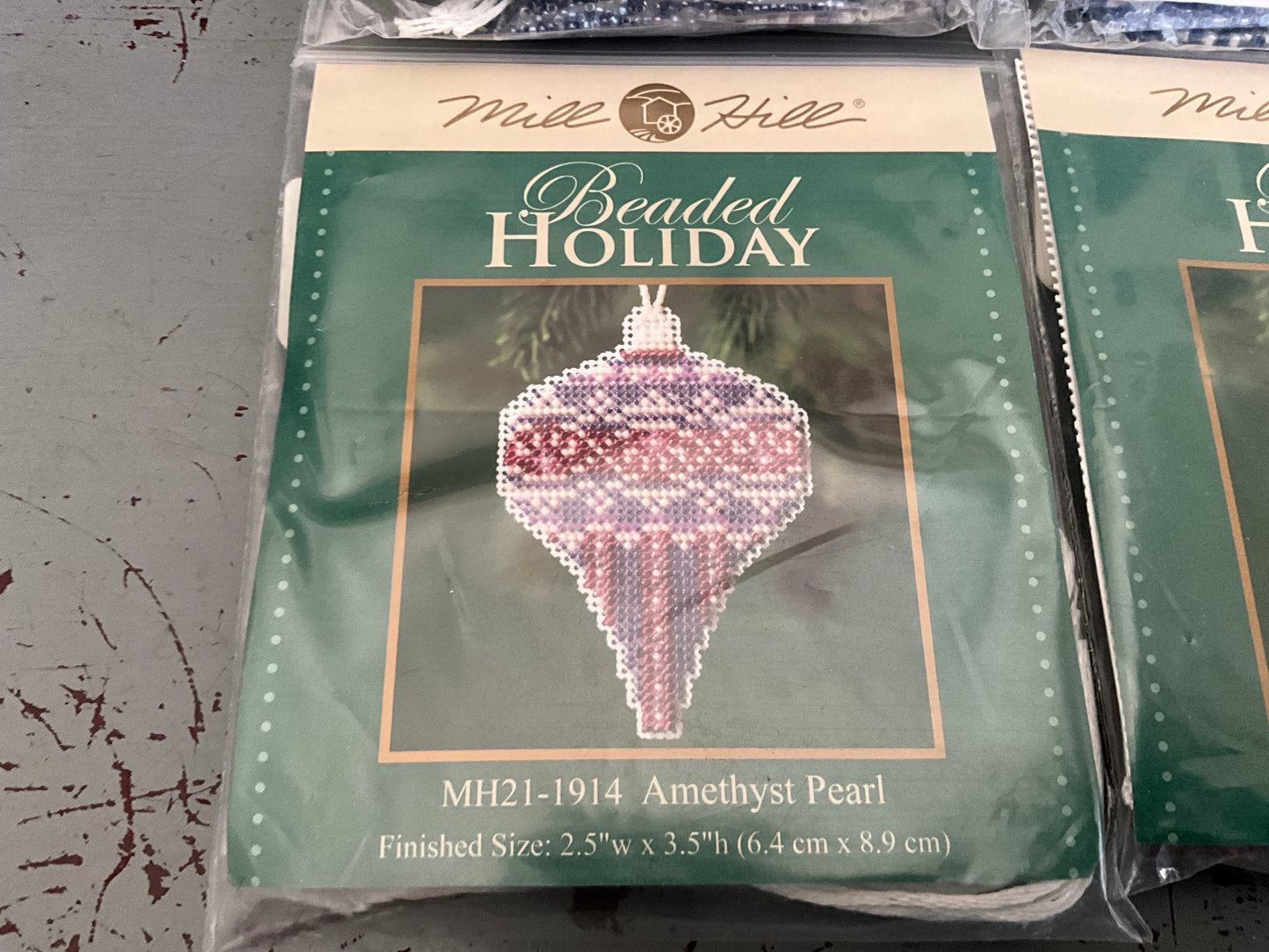 Mill Hill set of 4 beaded holiday ornament kits see pictures and description