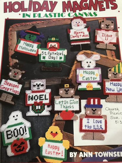 Leisure Arts Leaflet 1744 Happy Holiday Magnets in Plastic Canvas, Vintage