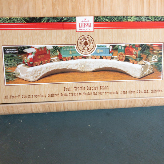 Hallmark, Claus and Co RR, Trestle, Vintage 1991,  Display Stand, XPR9734*