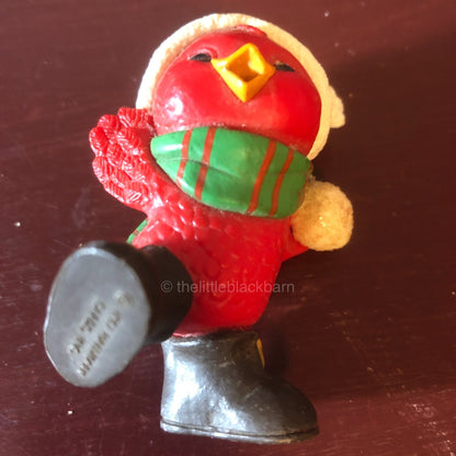 Hallmark, Redbird with Snowball, Vintage 1981, Merry Miniatures, Ornament, XHA3405*