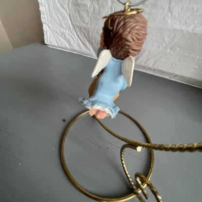 Hallmark Starlight Angel - Lighted, Vintage 1990 Keepsake Ornament QLX7306