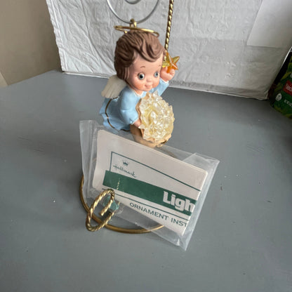 Hallmark Starlight Angel - Lighted, Vintage 1990 Keepsake Ornament QLX7306